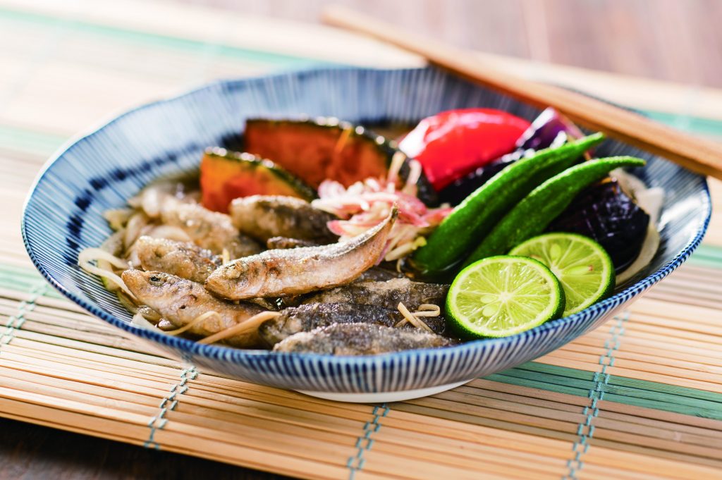 さっぱりヘルシー　夏野菜とアジの南蛮漬け